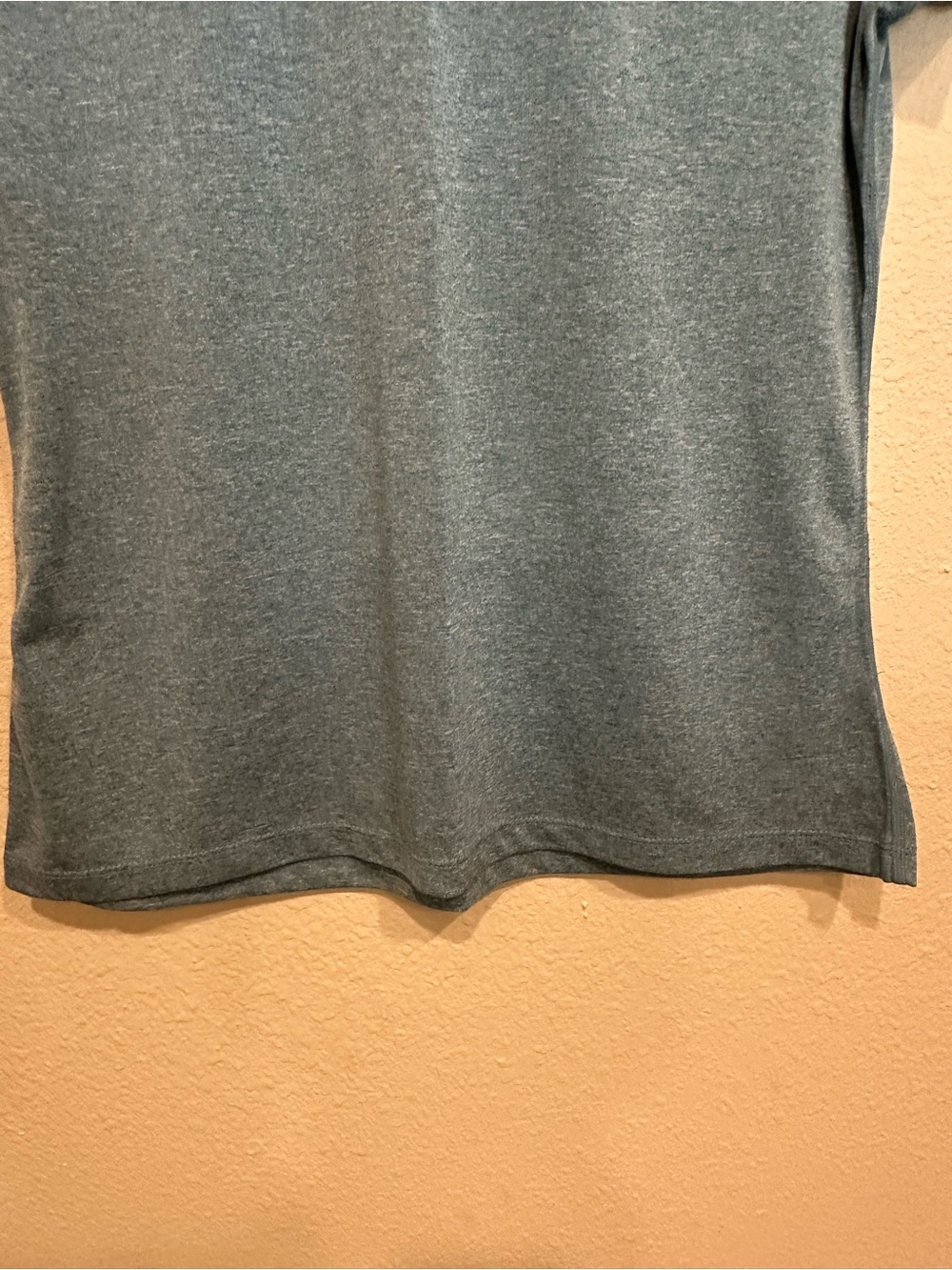 Women’s CHAMPION Exercise Crewneck Tees in Charcoal/Light Blue/Dusty Pink—M - Picture 9 of 16